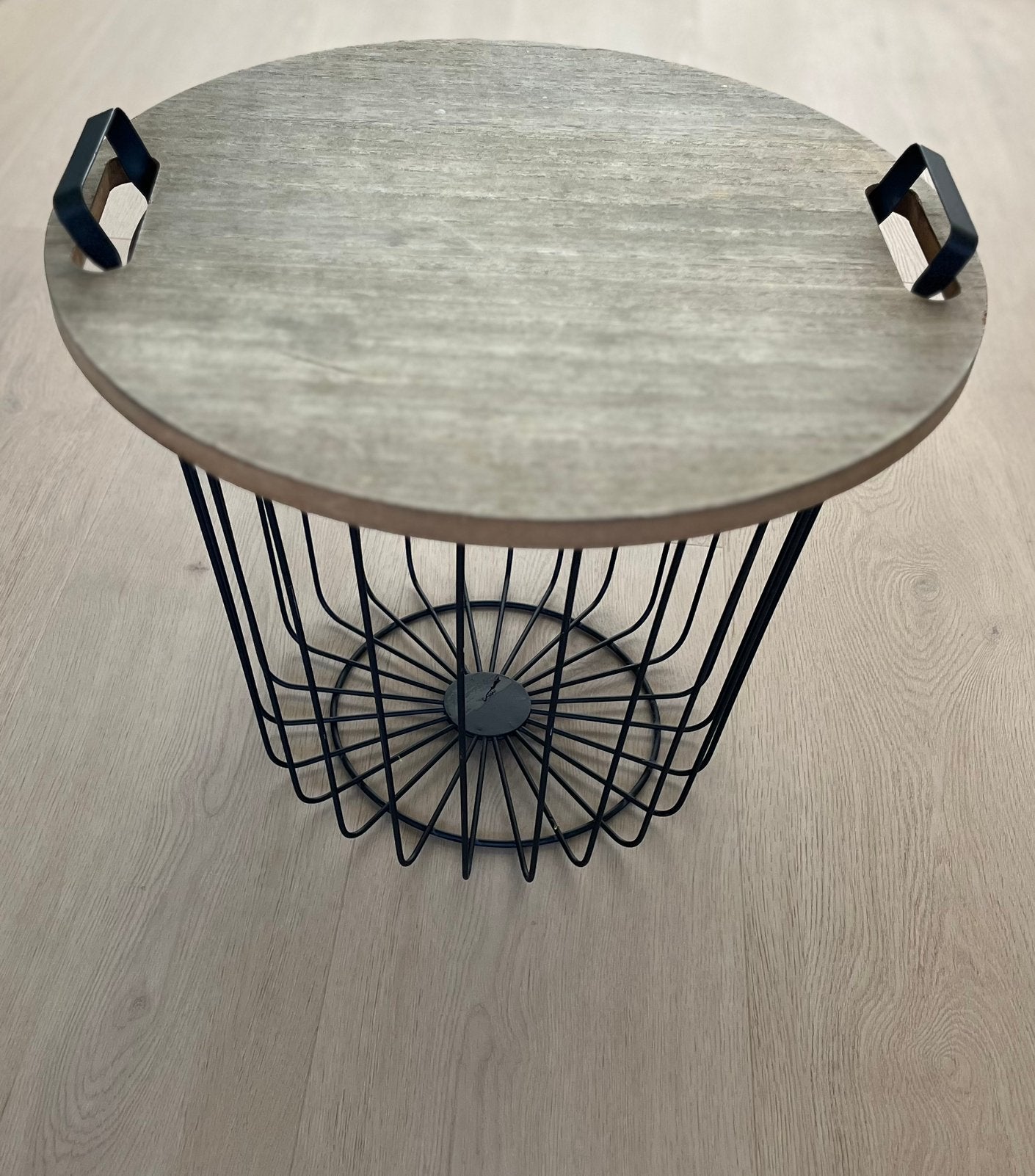 Bijzet tafel / mand, Huis en Inrichting, Tafels | Bijzettafels, Ophalen, Minder dan 45 cm, Minder dan 55 cm, Gebruikt