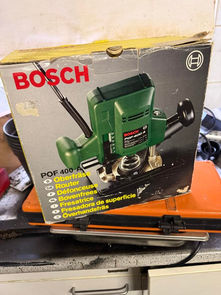 Bosch POF 400 A bovenfrees, Ophalen of Verzenden, Gebruikt, Elektrisch, Bovenfrees