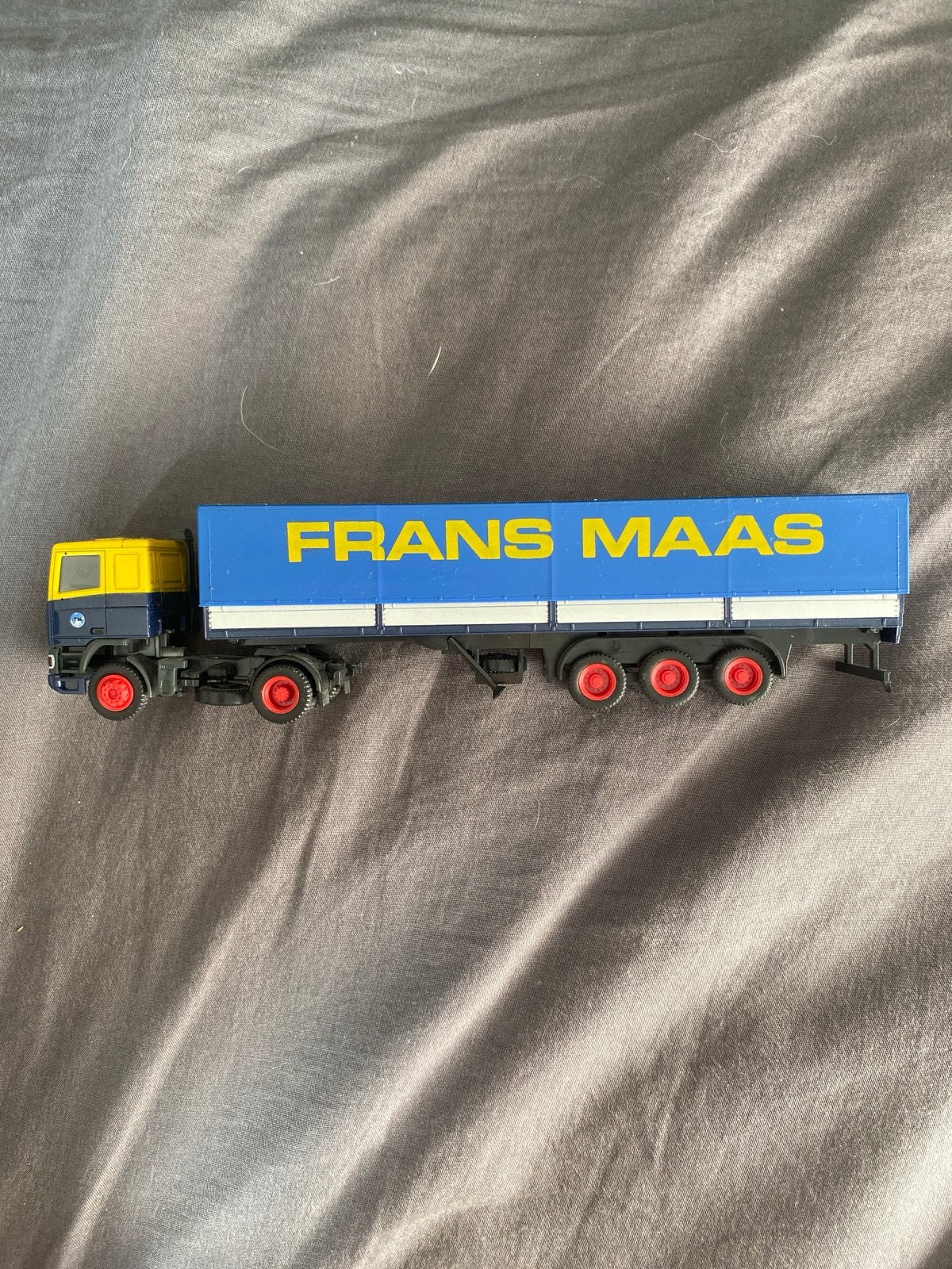 Frans Maas Vrachtwagen Model - Schaalmodel, Ophalen of Verzenden, Zo goed als nieuw