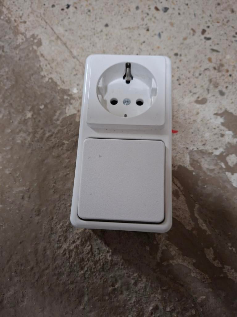 Kopp Opbouw Schakelmateriaal - Nieuw!, Nieuw, Kopp, Ophalen of Verzenden, Beethovenstraße 14, 77766 Seebach