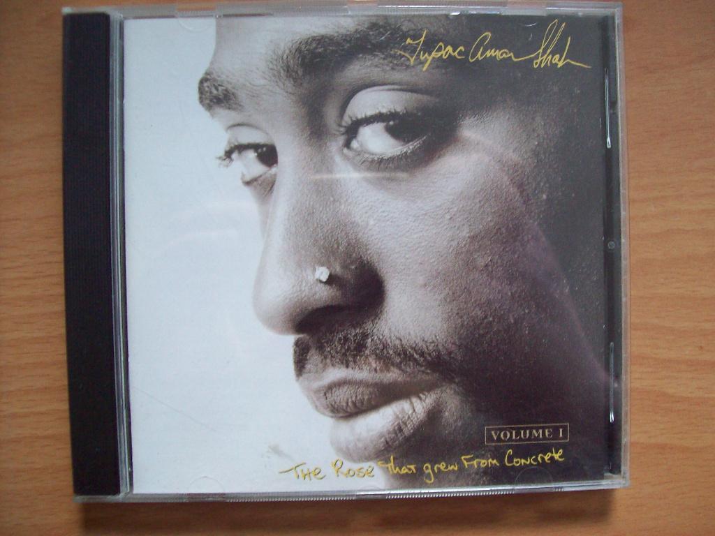 Tupac Shakur - The Rose That Grew From Concrete, Volume 1, Ophalen of Verzenden, 1985 tot 2000, Zo goed als nieuw