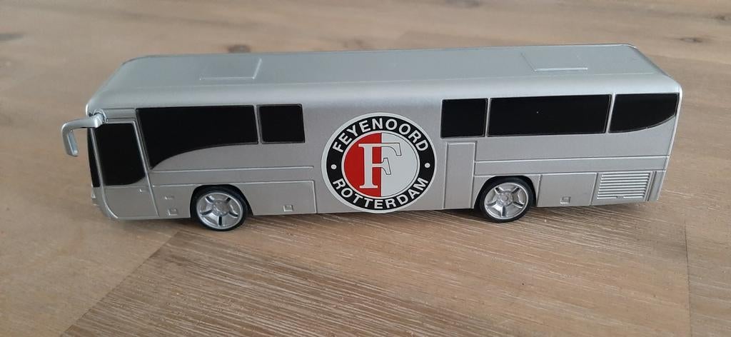 Spelersbus Feyenoord, Ophalen of Verzenden, Zo goed als nieuw, Bus of Vrachtwagen