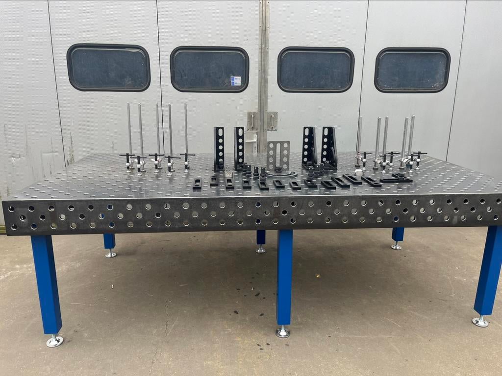 Opspantafel 2990x1490x15 mm 3 D uitvoering met opspanset 28, Verzenden, Zo goed als nieuw