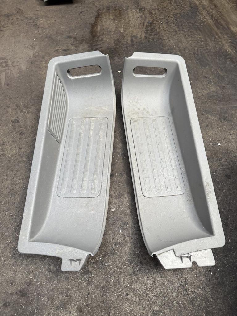Volkswagen T5 T6 California instapbakken 7H5863725F, Auto-onderdelen, Interieur en Bekleding, Gebruikt, -, Volkswagen, -