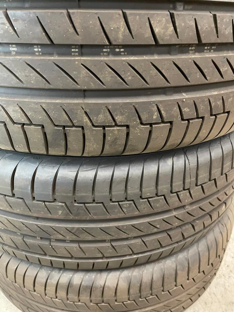 “215 55 18 continental. Demo. Puntjes zitten er nog op”, Ophalen, 18 inch, Band(en), Personenwagen
