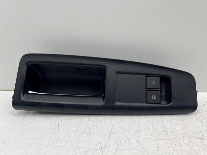Elektrisch Raam Schakelaar van een Volkswagen Polo, Auto-onderdelen, Dashboard en Schakelaars, Volkswagen, Gebruikt, 3 maanden garantie