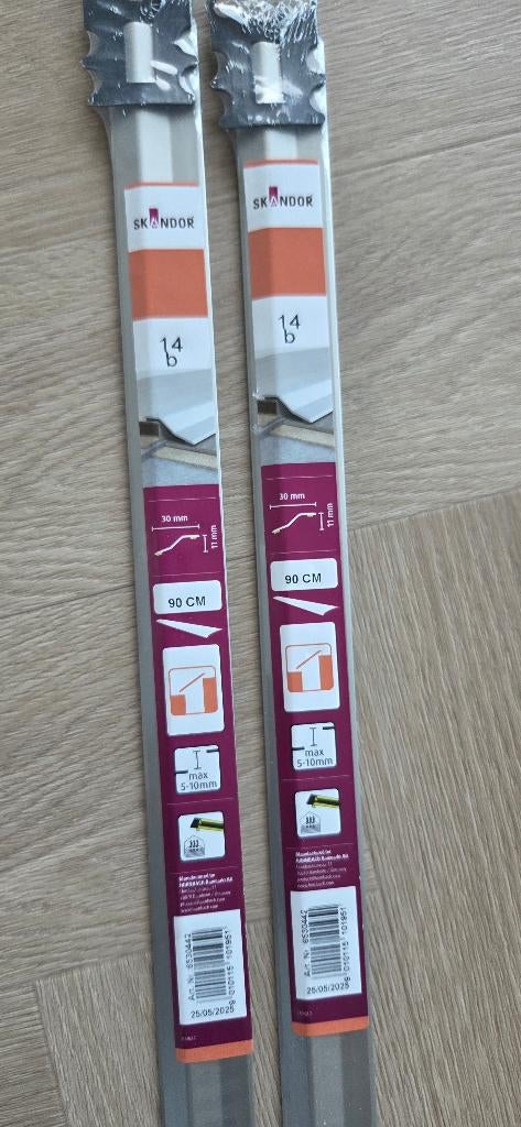 SKANDOR Overgangsprofiel Zilver zelfklevend 30 mm, 900 mm, Doe-het-zelf en Verbouw, Overige materialen, 30 cm of meer, 50 tot 150 cm