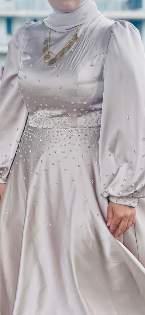 Elegante Abiye Avondjurk - Maat 44, Kleding | Dames, Beige, Maat 42/44 (L), Ophalen of Verzenden, Zo goed als nieuw