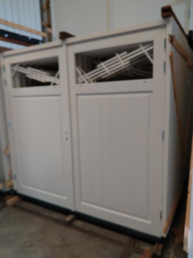 Kozijn met dubbele garage deuren, Ophalen, Hout, 120 cm of meer, 215 cm of meer