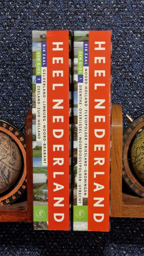 2 delen Heel Nederland - Rik Zaal, Fiets- of Wandelgids, Ophalen of Verzenden, Zo goed als nieuw, ANWB