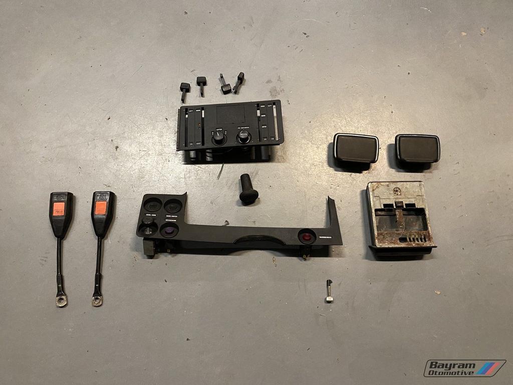 Bmw E21 dashboard delen schakelaars 3-serie panelen pook div, Gebruikt, -, -, Ophalen of Verzenden
