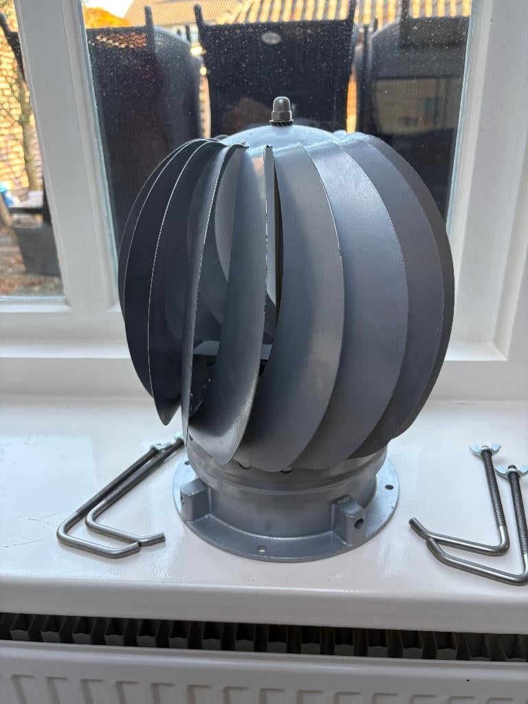 RVS schoorsteenkap draaikap past inw 80 t/m 150mm I.Z.G.S., Doe-het-zelf en Verbouw, Ventilatie en Afzuiging, Zo goed als nieuw