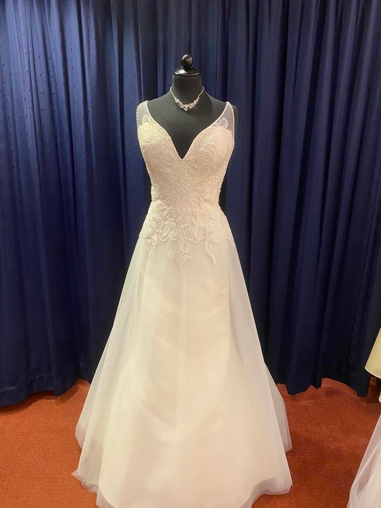 Romantische grote maat 44,46,48,50,52,54,56 Direct leverbaar, Kleding | Dames, Trouwkleding en Trouwaccessoires, Zo goed als nieuw