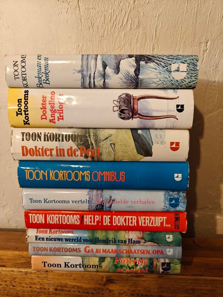 9 Boeken van Toon Kortooms., Ophalen of Verzenden, Zo goed als nieuw