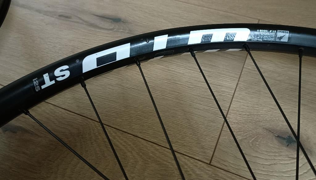 Gravel wielset, Fietsen en Brommers, Fietsonderdelen, Ophalen, Gebruikt, Wiel, Nukeproof