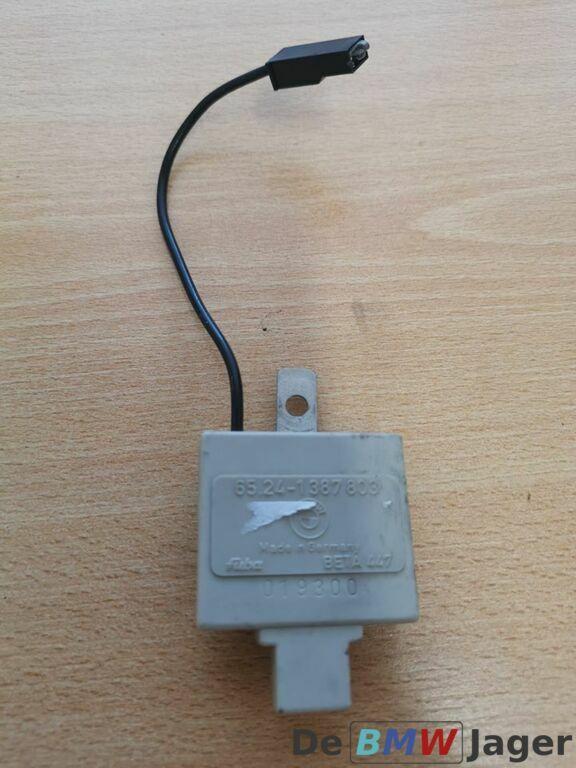 Antenne versterker achterruit BMW 3-serie E36 65241387803, Gebruikt, Ophalen of Verzenden, BMW, BMW