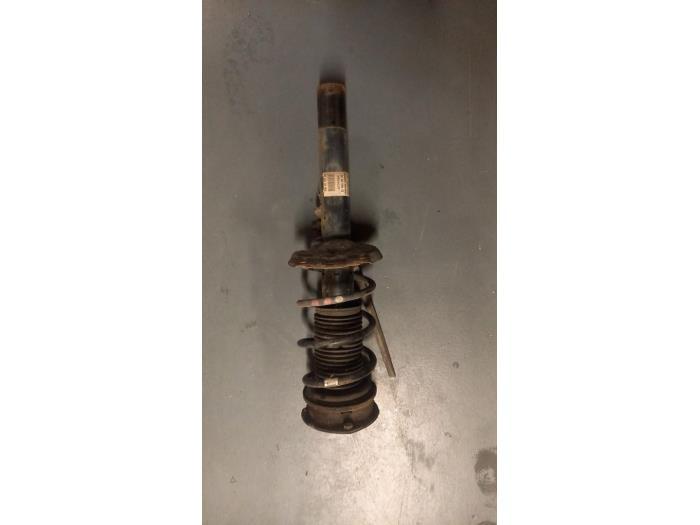 Schokdemperpoot rechts-voor van een Audi A3, Gebruikt, -, -, -