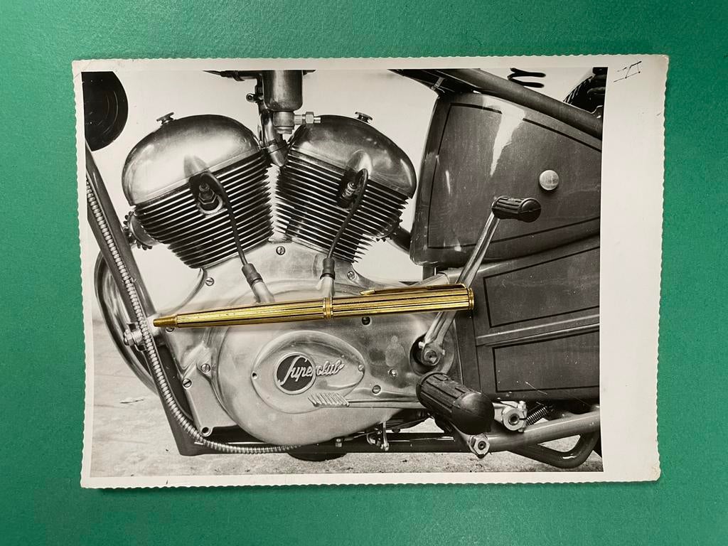 Motobécane Motorcycle Persfoto 1953 FRA/NL (Origineel), Verzamelen, Foto, Ophalen of Verzenden, Zo goed als nieuw, 1940 tot 1960
