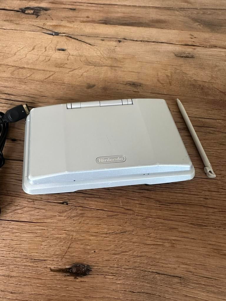 Nintendo DS met pennetje en laadkabel, Gebruikt, ., Ophalen of Verzenden, .