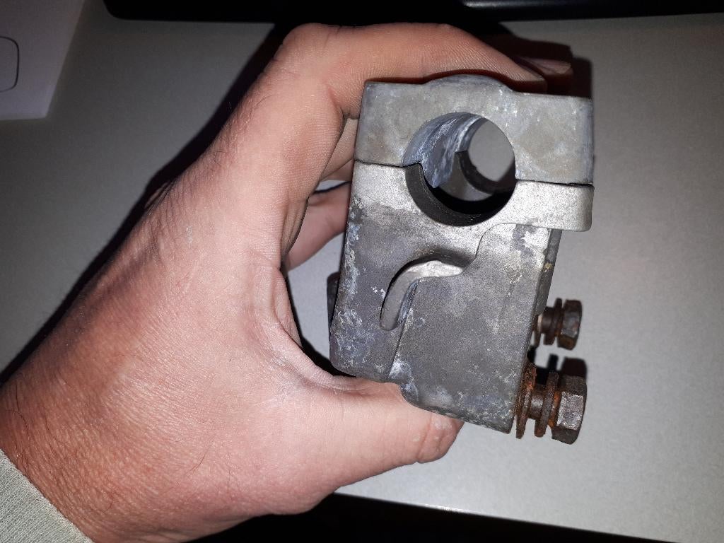 Honda C310S stuurhouder (C310) gebruikt + luchtfilterkast, Ophalen of Verzenden, Gebruikt, Overige typen, Overige merken