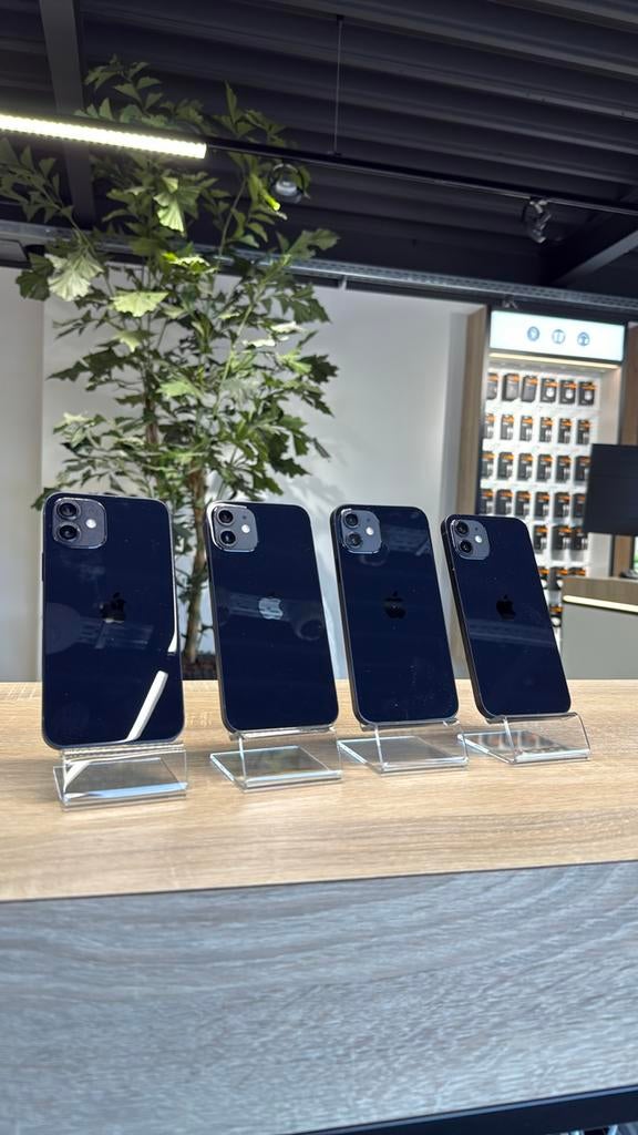  iPhone 12 64GB Zwart Batterij 95% incl. 2 jaar garantie, Zwart, Refurbished, Ophalen of Verzenden, 98 %