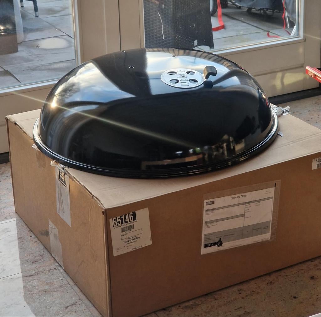 Weber one touch premium 67 deksel- Nieuw!, Tuin en Terras, Houtskoolbarbecues, Nieuw, Ophalen of Verzenden