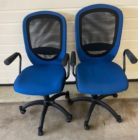 Twee IKEA Flintan blauwe bureaustoel met armleuningen, Ophalen, Blauw, Zo goed als nieuw, Bureaustoel