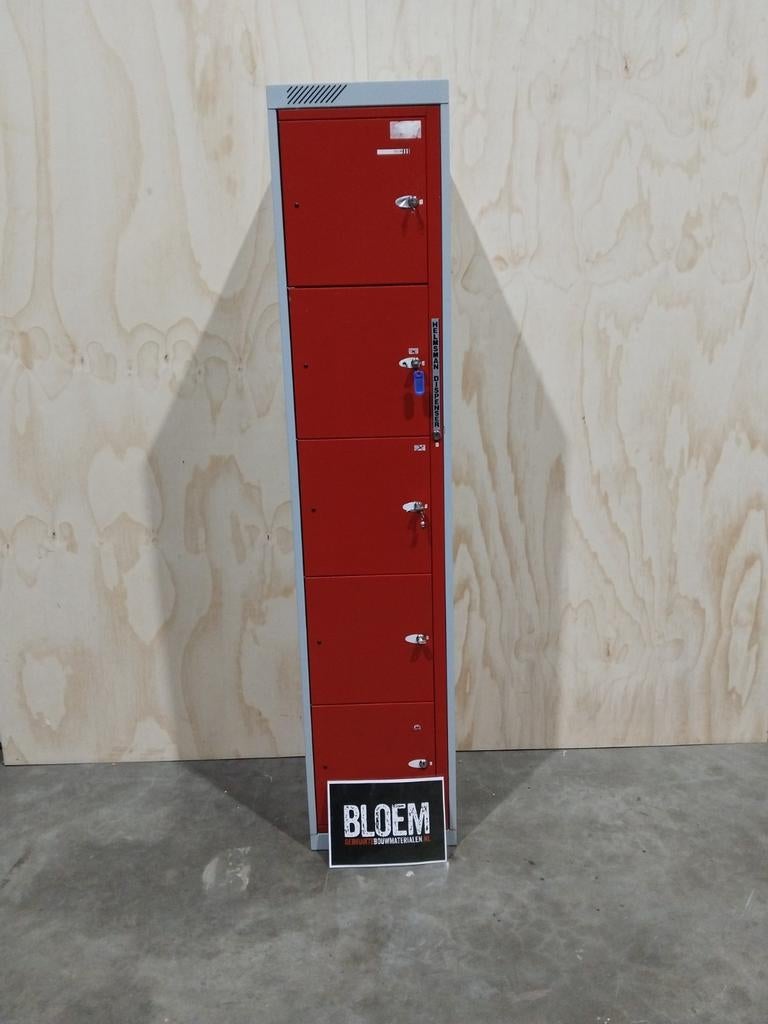 Lockers, Helmsman, Ophalen, Hout, Cd's