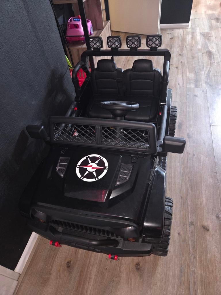 Elektrische kinderjeep - Zo goed als nieuw!, Ophalen of Verzenden, Zo goed als nieuw