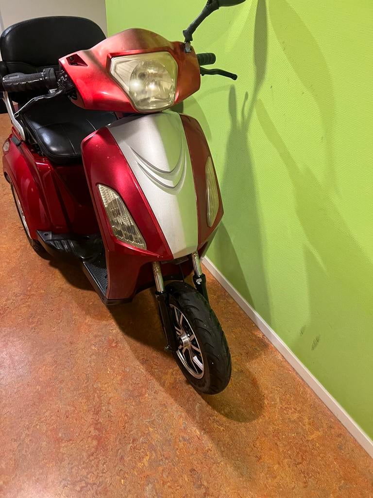 Scootmobiel merk berini, Ophalen of Verzenden, Gebruikt, 36 t/m 45 km, 16 km/u of meer