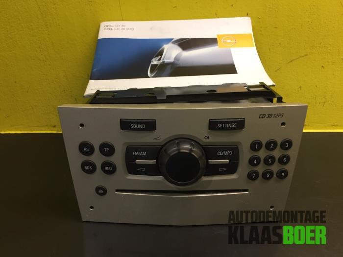 Radio CD Speler van een Opel Corsa, Ophalen of Verzenden, 12 maanden garantie, Gebruikt, Opel