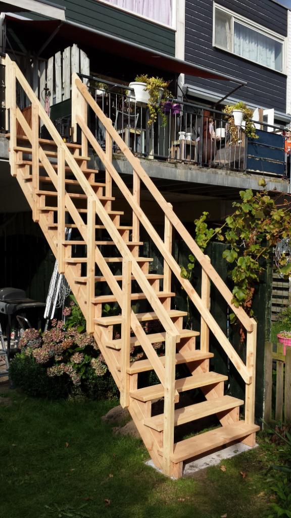 Tuintrap, bordes op maat gemaakt, douglas., Doe-het-zelf en Verbouw, Ladders en Trappen, Nieuw, Trap, Ophalen of Verzenden
