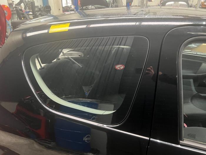 Ruit 2Deurs rechts-achter van een Toyota Aygo, Gebruikt, -, -, Ophalen of Verzenden