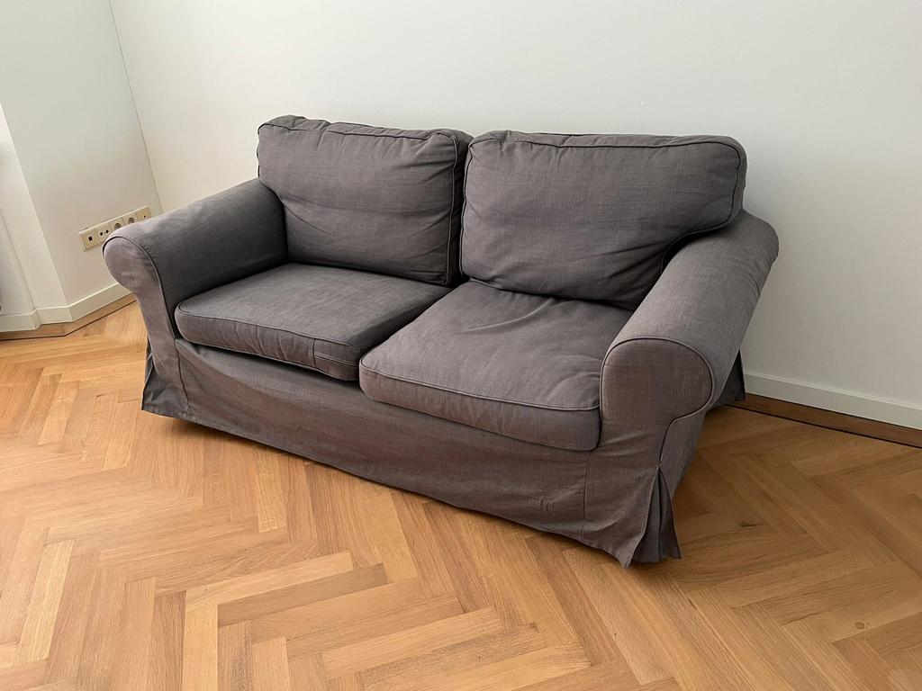 IKEA bankje, type Ektrop 2 zitbank., Huis en Inrichting, Banken | Bankstellen, Ophalen, Tweepersoons, 75 tot 100 cm, Zo goed als nieuw