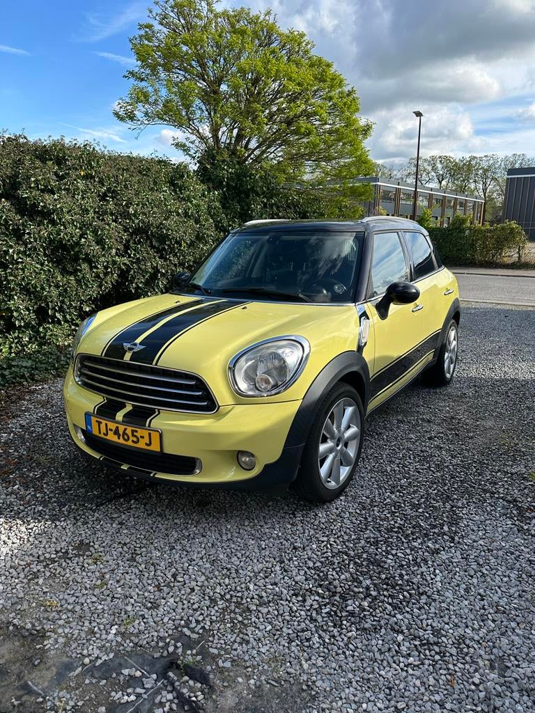 Mini Countryman 1.6 Cooper 2010 APK lime green, Voorwielaandrijving, Lederen bekleding, Zwart, 4 stoelen