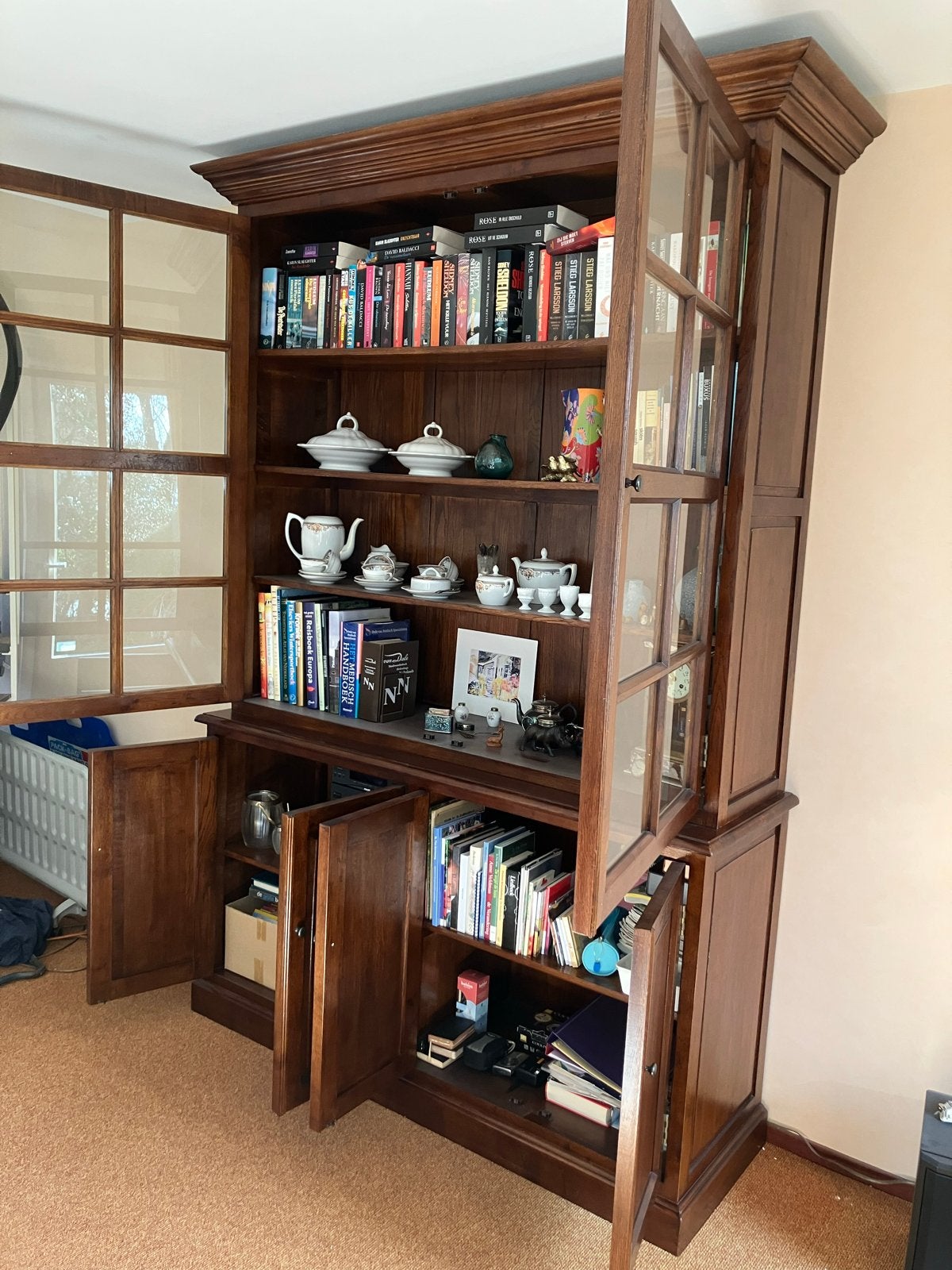 Grote massief houten boekenkast met glazen deuren, Huis en Inrichting, Ophalen, Gebruikt, 200 cm of meer, 150 tot 200 cm