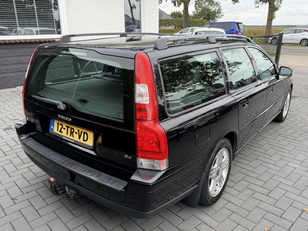 Volvo V70 2.4 Edition| 2007| LEER| CLIMA| CRUISE| LM| NAP, Auto's, Voorwielaandrijving, Leder en Stof, Zwart, 1470 kg
