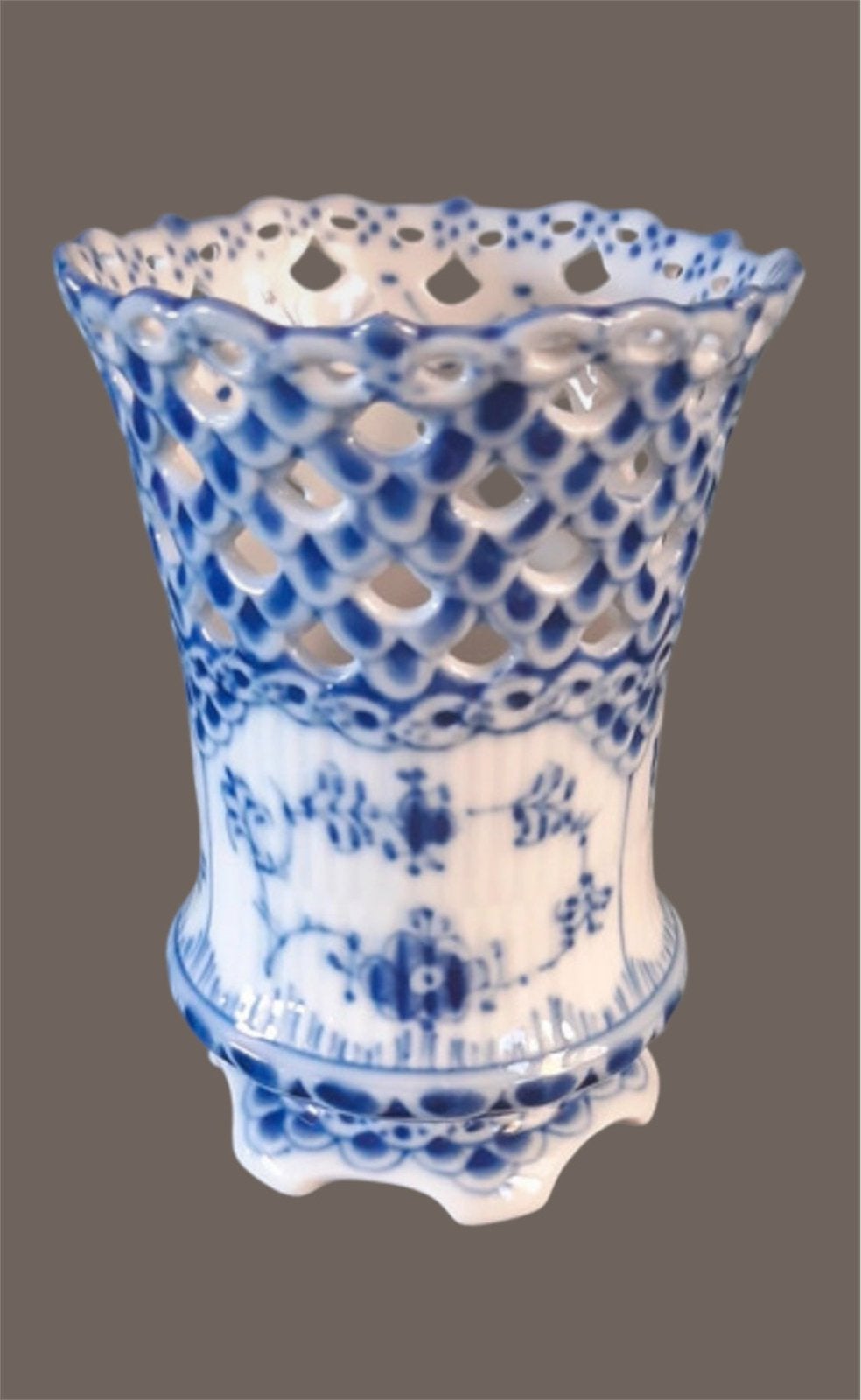 Royal Copenhagen full lace kleine blauw witte vaas, Verzenden