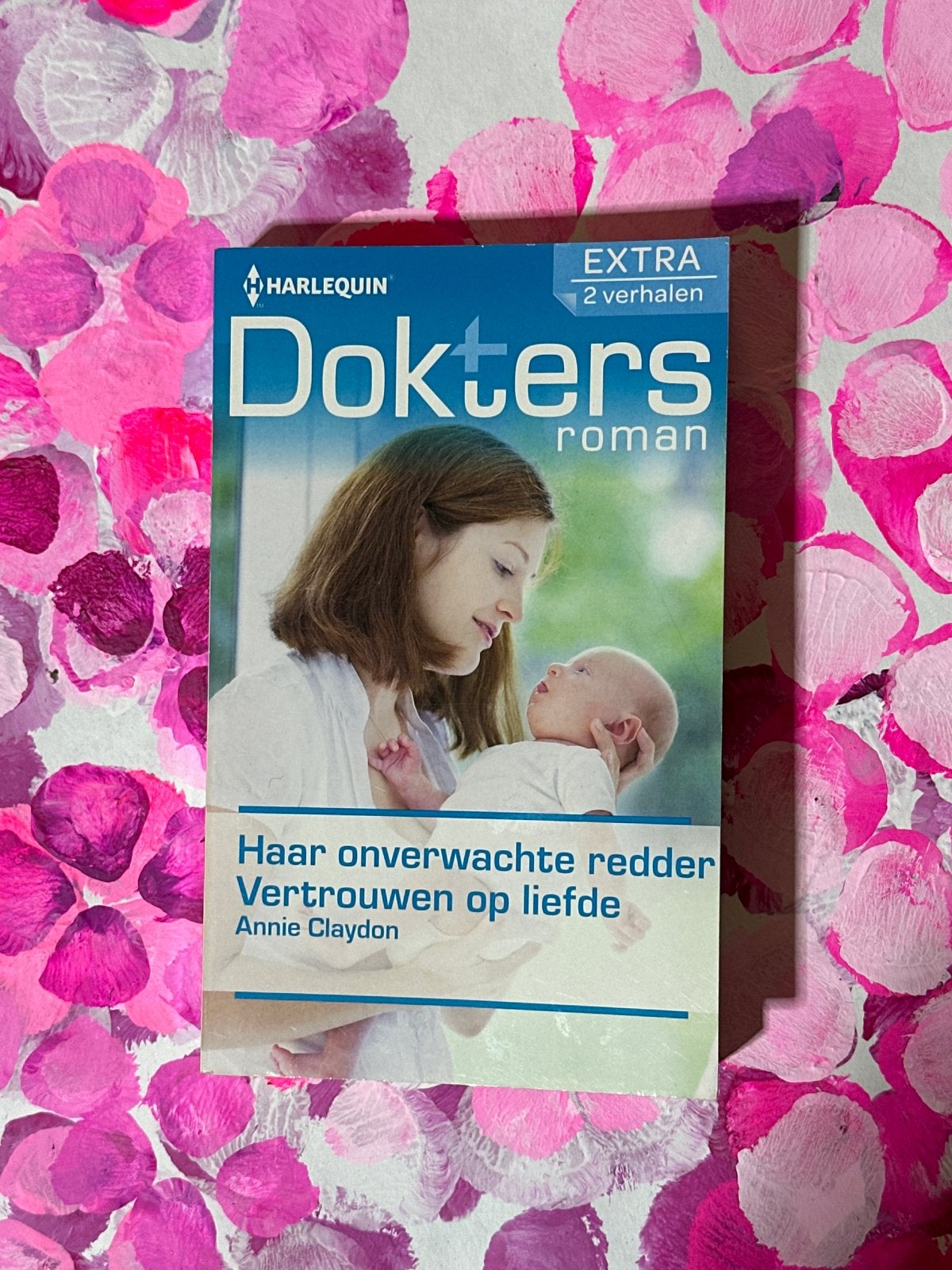 Harlequin Doktersroman: Haar onverwachte redder & Vertrouwen, Ophalen of Verzenden, Gelezen, Nederland