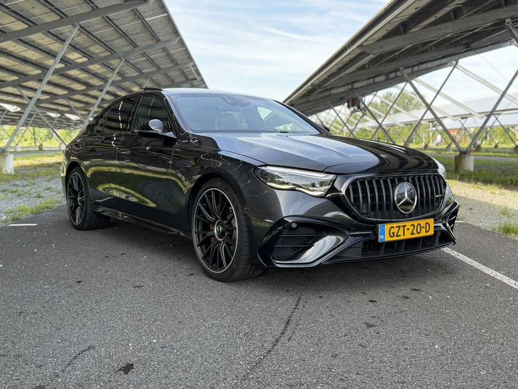 Mercedes-Benz E-klasse AMG 53 4MATIC+ | Night | AMG Drivers, Auto's, Mercedes-Benz, Automaat, Gebruikt, Leder en Stof, 21 kWh