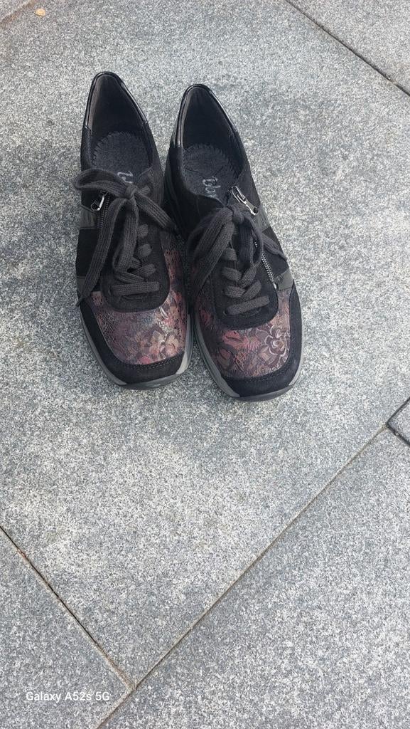 Vamos sneackers maat 40., Kleding | Dames, Schoenen, Ophalen of Verzenden, Zo goed als nieuw, Sneakers of Gympen