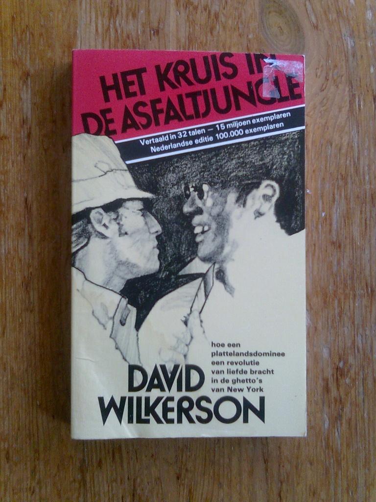 Het kruis in de asfaltjungle,   David Wilkerson, Boeken, Ophalen of Verzenden, Gelezen