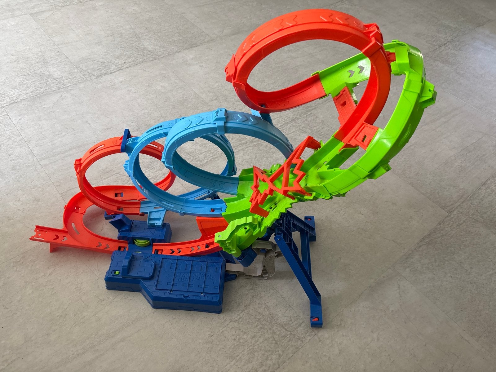 Hot Wheels Racebaan met Looping - Zo goed als nieuw, Ophalen, Racebaan, Zo goed als nieuw, Hot Wheels