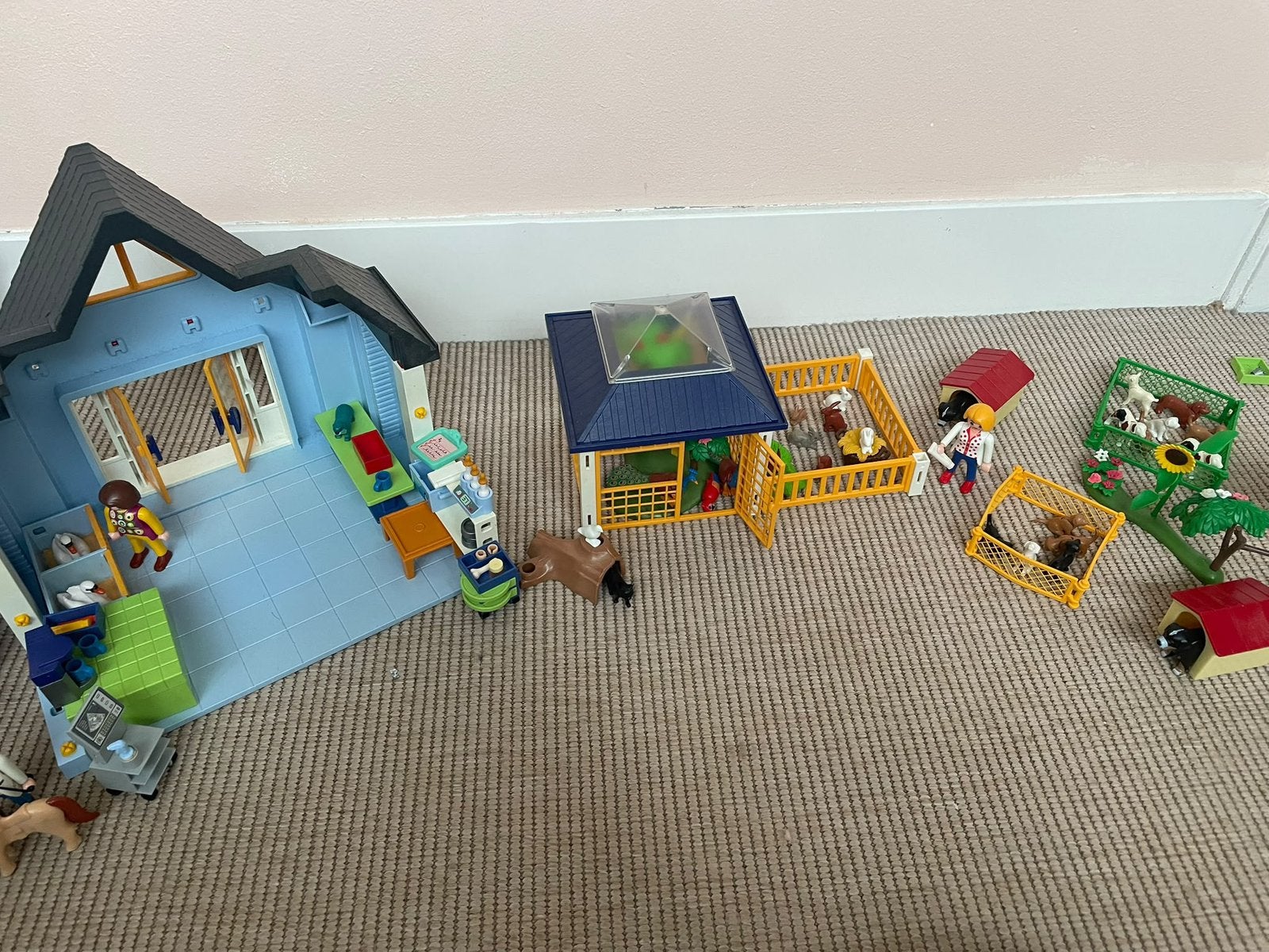 Playmobil 4343 Dierenkliniek met veel dieren en accessoires, Ophalen of Verzenden, Gebruikt
