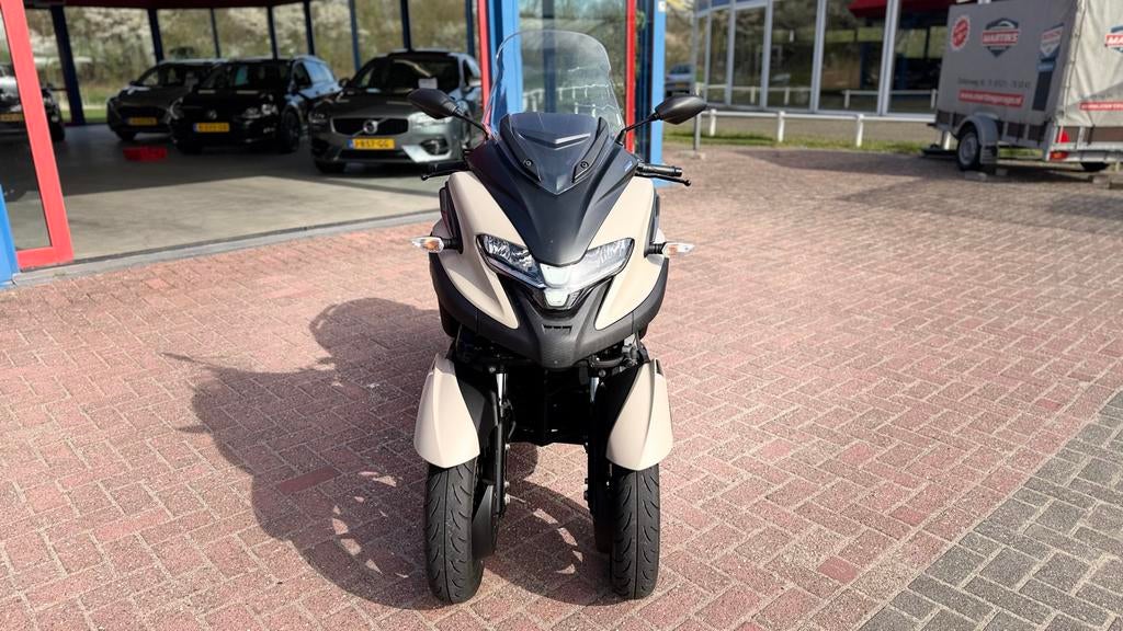 Yamaha Tricity 300 2022 Inruil motor - boot - auto mogelijk!, Scooter, Motorrijbewijs A, Yamaha, Yamaha