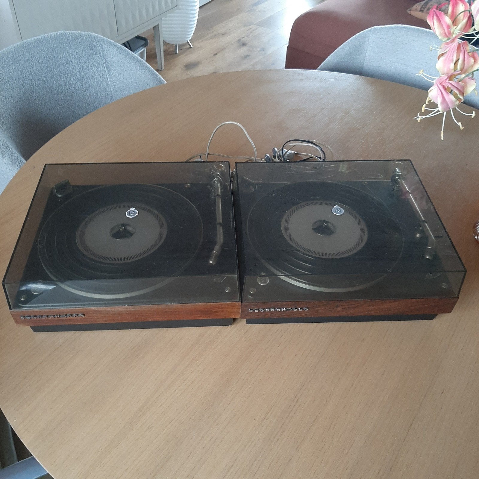 Beogram 1000, 2 stuks platenspelers Bang & Olufsen, Ophalen, Gebruikt, Platenspeler, Overige merken