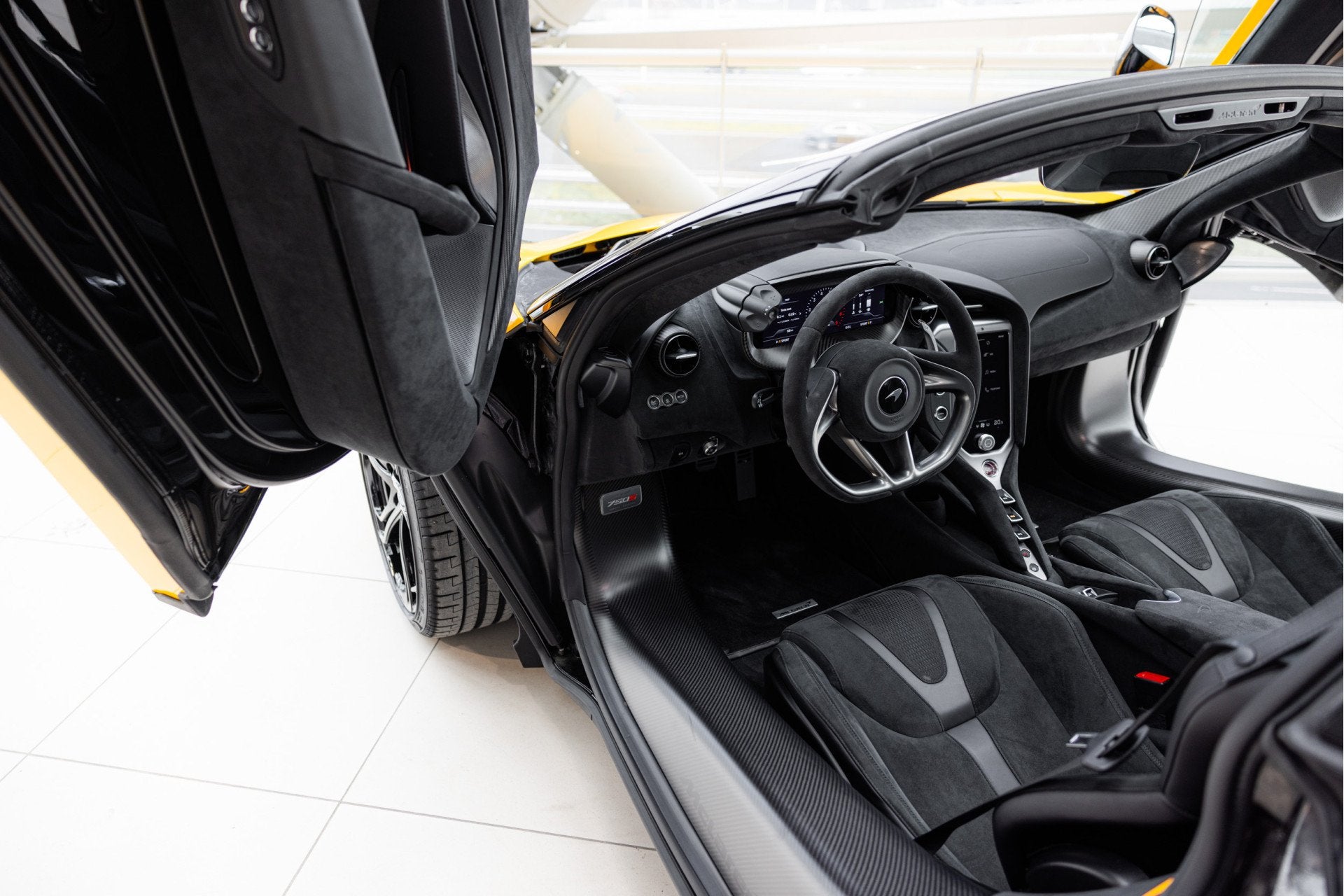 McLaren 750S Spider 4.0 V8 | Volcano Yellow | Electrochromic, Auto's, McLaren, Automaat, Dealer onderhouden, Achterwielaandrijving