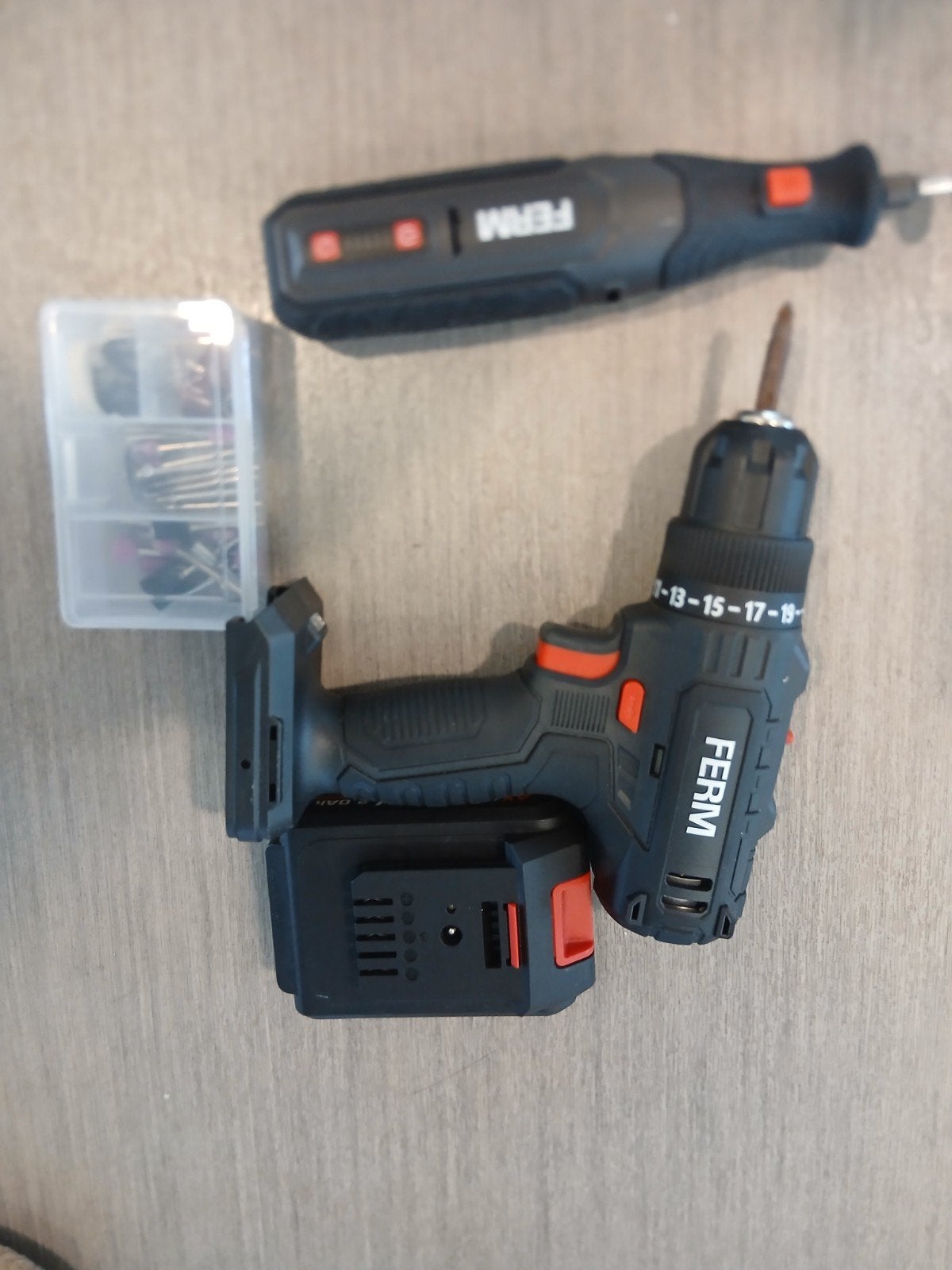 Ferm Accuboormachine met accessoires