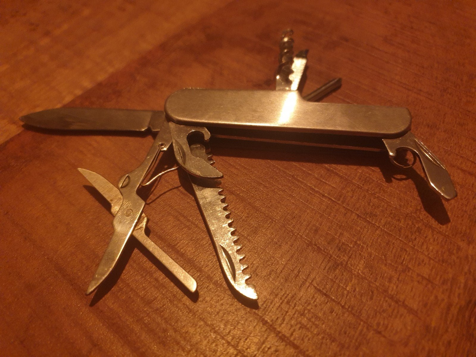 Handige Multitool - Compact en Veelzijdig Gereedschap, Ophalen of Verzenden, Gebruikt, Multitool, Overige merken