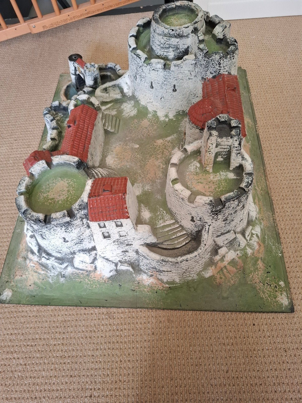 Kunststof Kasteel Diorama - Decoratie of speelkasteel, Hobby en Vrije tijd, Ophalen, Gebruikt, Diorama